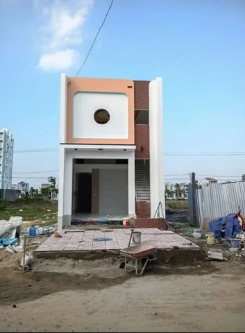 Nhà đẹp 1 trệt 1 lững đường số 6 gần trục chính KDC Đông Phú, Châu Thành, TP Cần Thơ. 
Nhà thiết kế ban công view chung cư  thoáng mát.

- Diện tích: 5m x 20m = 100m2. DTSD 200m2
- Lộ: 16m
- Hướng: Tây Nam
- Pháp lí: Sổ hồng, giấy phép xây dựng

K