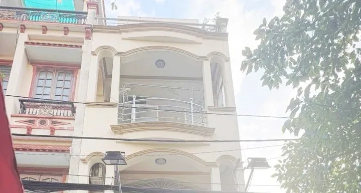 Bán nhà 73m²  4×18m² giá 10.2 tỷ  Phường Tân Sơn Nhì