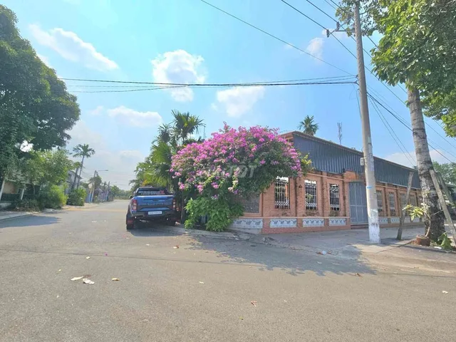 Cho Thuê MBKD Lô Góc Gần Trung Tâm Thành Phố Mới Vị trí mở quán ăn, c