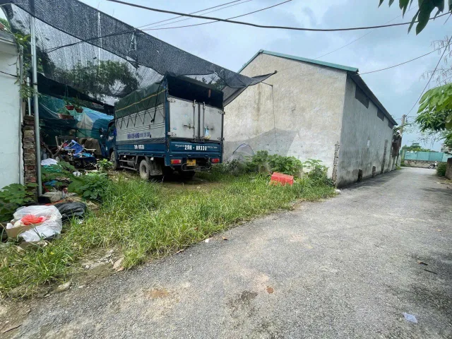 HÀNG NÉT. 66m2 trung tâm Chúc Sơn, đường ô tô. Giá chỉ 3.55 tỷ.