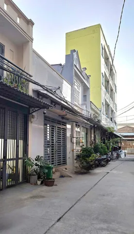 Lê Đình Cẩn Bình Tân_dt(56m2), hẻm xe hơi_nhỉnh 5ty