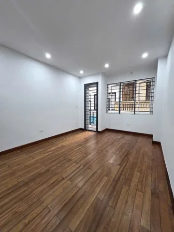 VỊ TRÍ ĐẮC ĐỊA 1 NGOẶT RA PHỐ LÊ TRỌNG TẤN Ô TÔ 7 CHỖ VÀO NHÀ -Ô CHỜ THANG MÁY 17,7 TỶ