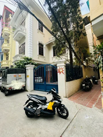 Bán nhà 154m² full thổ cư ngang 11m giá 46 tỷ tại Đường Thái Hà Phường Đống Đa