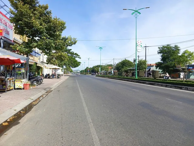 Chính chủ cần bán 2 lô thổ cư đường Hùng Vương Phan Thiết gần lotter mart