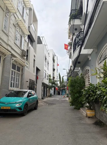 Phù hợp gia đình đông người, thích yên tĩnh, có xe hơi - Lâm Văn Bền, P. Tân Kiểng