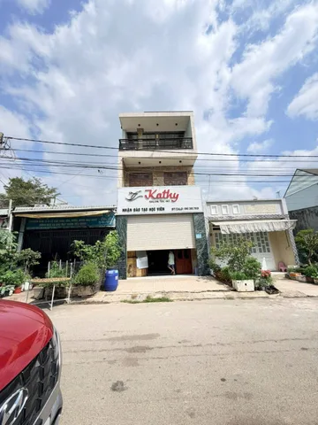 Nhà mặt Tiền Kinh Doanh An Phú sát bên đường Liên Huyện