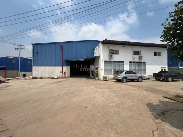 cho thuê kho xưởng khuôn viên 5000.Pccc đầy dủ giấy phép.Giá 250 triệu