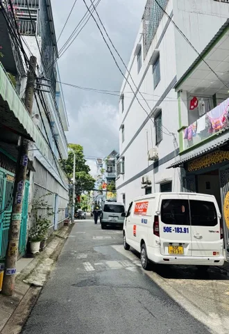 🏦 KHU VỰC TOÀN NHÀ CAO TẦNG📍HÀNG XÓM HIM LAM 📐82M2💰NGOÀI 8 TỶ