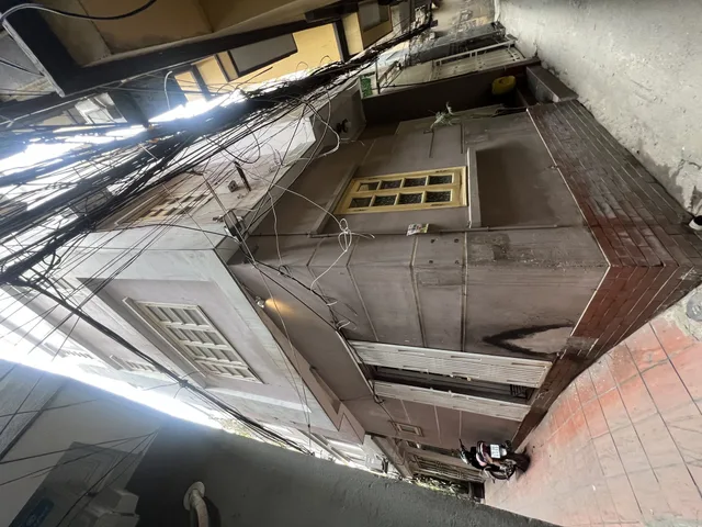 Bán nhà 50m² có sẵn 47m² thổ cư ngang 10m giá 19 tỷ tại Đường Hoàng Cầu Phường Ô Chợ Dừa