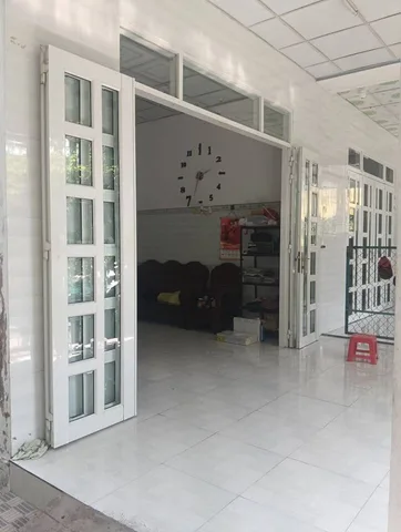 Do đổi chỗ ở nên cần bán nhanh nhà và đất tại Tân Thạch - Gần ngã tư huyện - Tặng nội thất