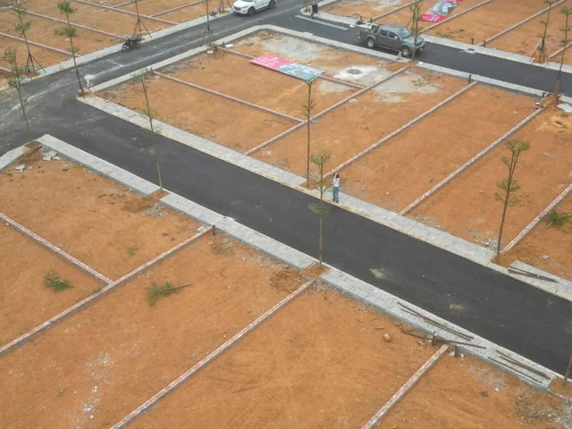 CẮT LỖ SÂU CHỈ MỘT LÔ DUY NHẤT -  LÔ GÓC 2 MẶT TIỀN TẠI HOÀ LẠC GẦN TRƯỜNG ĐHQG, FPT, KHU CNC