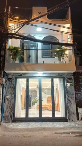 Nhà lô góc, mặt tiền đường 12m, quận Bình Tân, 63m2, chỉ 6 tỷ hơn.