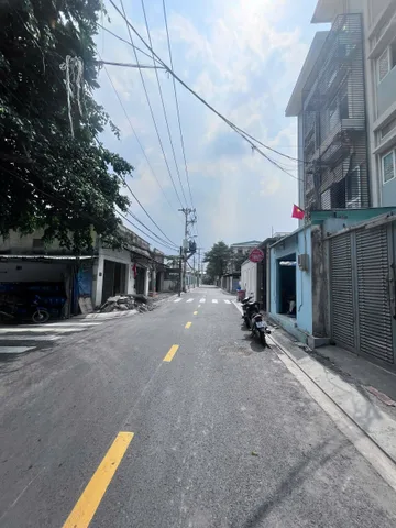 Mặt Bằng, Nhà mới 90m2 Mặt Tiền khu Fatima Hiệp Bình Chánh 6,5 triệu/tháng