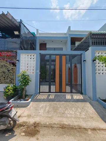 Bán nhà mới xây mt đường Tư Kep, xã Phước Lợi dt 101m2 , 1 lửng , 3pn , 2wc giá 2,05 tỷ