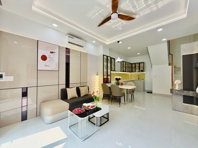 GẤP BÁN GIÁ TỐT, HẺM SẠCH THOÁNG MÁT, 3TẦNG HOÀN CÔNG CHUẨN,