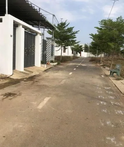 Bán 1004.9m2 đất sổ riêng, 200m2 thổ cư ấp 1 Sông Trầu, Trảng Bom, Đồng Nai giá tốt