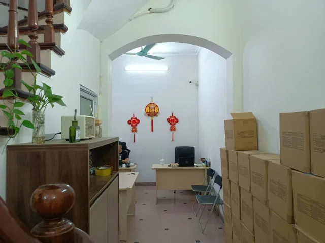 Cho Thuê Nhà Tây Sơn - Đống Đa 35M² 4,5 Tầng 4 Ngủ - Nội Thất CB - Ô Tô Vào Cửa - Giá Thuê 13,5tr