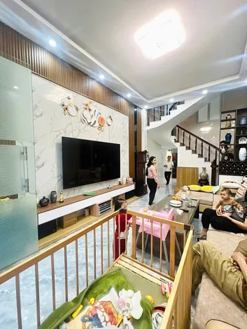 Cho thuê nhà đẹp ngõ Lạch Tray - Ngô Quyền - Hải Phòng phù hợp gia đình