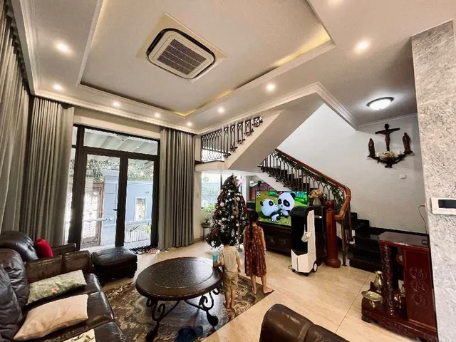 Nhà bán đặng thùy trâm sổ hồng riêng biệt thự