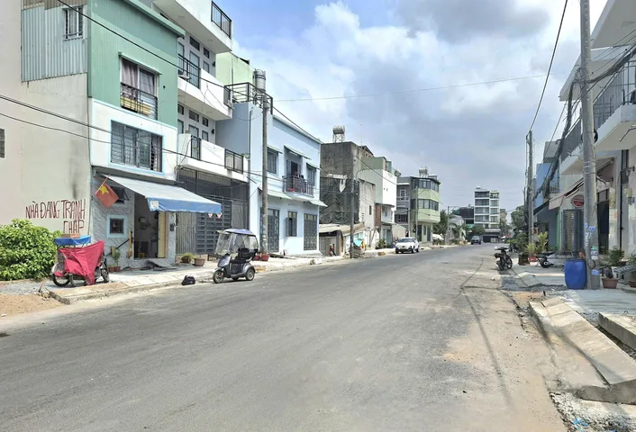Nhà 5 tầng tại An lạc, chỉ hơn 7ty xíu_hẻm xe tải thông