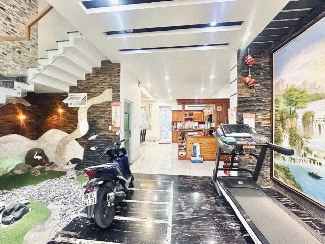 GẮP PÁN GIẢM MẠH 1T CHỈ CÒN 70TR/M2 ĐẤT - QUÁ RẺ 
MỚI ĐẸP 4 TẦNG XỊN XÒ - FULL NỘI THẤT - HẺM NHỰA 8M -160M2 NGANG BỀ THẾ 7M - VỊ TRÍ VIP KHU CAO TẦNG ĐỒNG BỘ - CẠNH HÒA BÌNH , ĐẦM SEN , Q11 

📞 Liên hệ xem ngay: 0902 106 911

+ Kết cấu BTCT - 4 TẦng