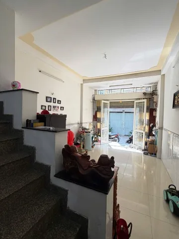 Bán nhà 3 Tầng Hẻm ôtô, DT :50m² full thổ cư ngang 4m giá 5.6 tỷ tại Phường Bình Hưng Hòa