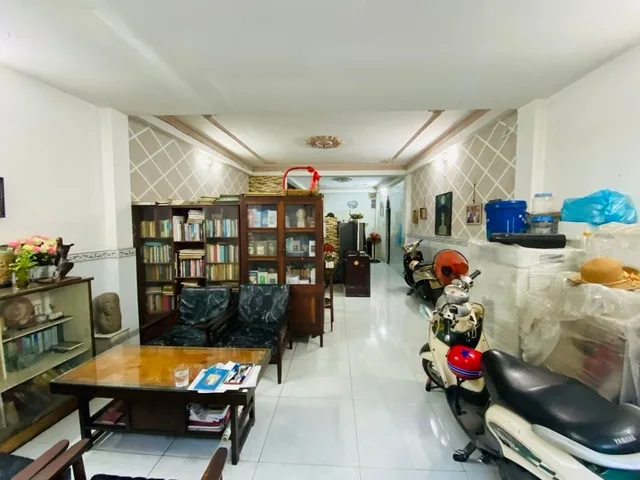 Nhà bán dương quảng hàm, hẽm xe hơi, sổ hồng chuẩn