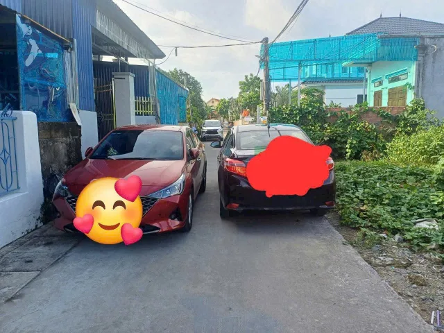 BÁN ĐẤT MẶT ĐƯỜNG THÔNG – PHƯỜNG THIÊN HƯƠNG 🔥l/h:076,231.9990 em Thúy
📍 Vị trí trung tâm, khu dân cư đông đúc – kinh doanh tốt
🛣️ Đường rộng 4m, ô tô đi lại thoải mái, thông nhiều ngả
🏘️ Xung quanh sầm uất, gần chợ – trường học – tiện ích đầy đủ
🏭 Bá