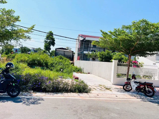 CHỦ KẸT TIỀN BÁN GẤP ĐẤT LỘC AN - HỒ TRÀM NGAY CẠNH TRẠM Y TẾ