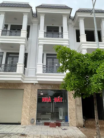 BÁN NHÀ PHƯỜNG DĨ AN, TP DĨ AN, BÌNH DƯƠNG  – FULL NỘI THẤT – GIÁ 5,2 TỶ