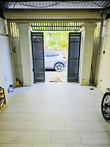 NHỈNH 6 TỶ – CHỦ CÓ LỊCH XUẤT NGOẠI – CẦN BÁN NHANH NHÀ 3 TẦNG 94M² – Ô TÔ TỚI CỬA – NGAY CHỢ ĐÊM MAN THIỆN Q9