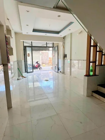 Bán nhà Bình Tân gần Aeon Tân Phú, HXH thông, 3 tầng 52m2, chỉ 5 tỷ