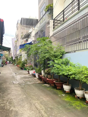 🏠 NHÀ KIÊN CỐ 🌟 HẺM XE HƠI TRÁNH- GIÁ TỐT NHẤT KHU VỰC.
