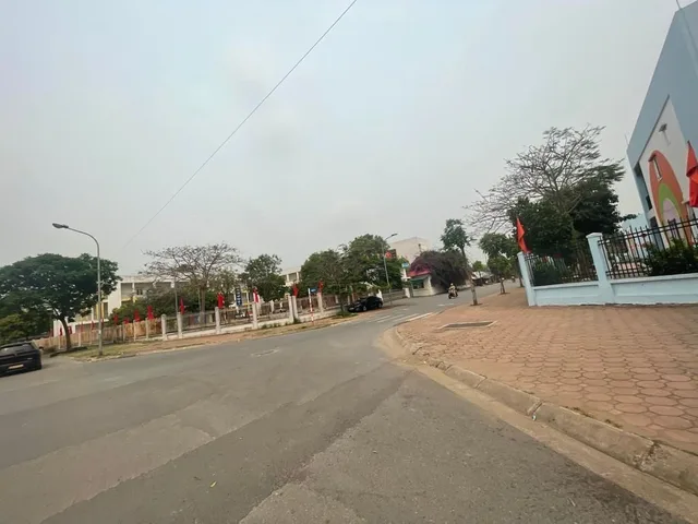 Bán nhà 113m² full thổ cư ngang 4.6m giá 13.1 tỷ tại Đường Phù Đổng Xã Phù Đổng