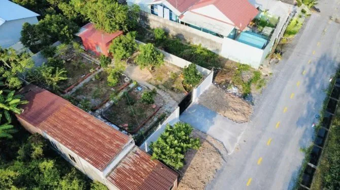 Bán đất Củ Chi, lô đất mặt tiền đường nhựa, tổng diện tích 450m2, 120m2 thổ cư.