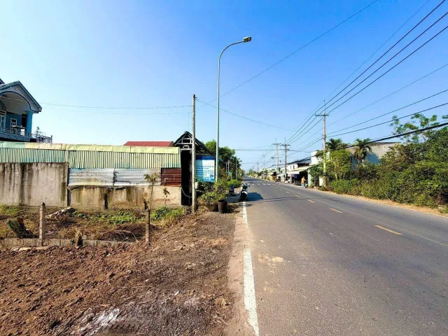 Phước Vĩnh An Củ Chi - 2 MT đường nhựa Trần Văn Chẩm cách Tỉnh Lộ 2 300m
