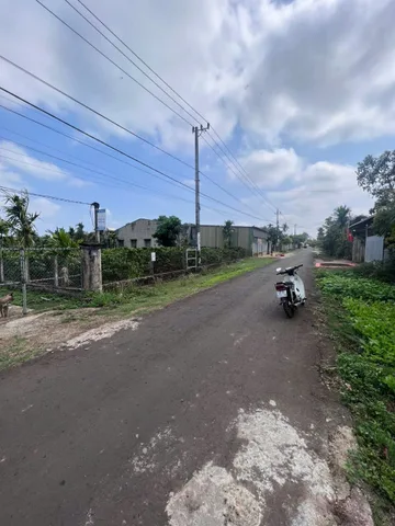 Bán đất 832m² có sẵn 60m² thổ cư ngang 16m giá 3.52 tỷ tại Phường Ea Kao