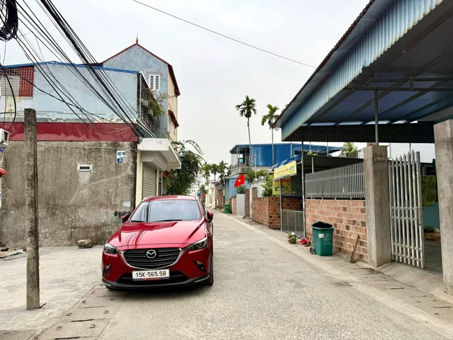 1 lô 50 m Thuỷ Đường ngõ ô tô thoải mái . Kèm 20m sử dụng . L/h:076.231.9990 em Thúy