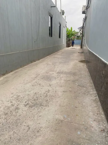 Bán 50 m Hoa Động ngõ kia morrning. 2 p là ra tới trung tâm hành chính . L/h:076.231.9990 e Thúy