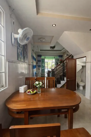 Nhà lô góc Phú Thọ Hòa - 2 mặt thoáng - xe hơi đổ cửa - chỉ 6 tỉ hơn xíu! 🔥