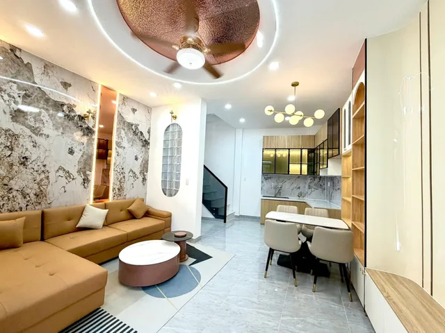 CƠ HỘI ĐẦU TƯ: NHÀ MẶT TIỀN 120M² THỦ DẦU MỘT - VỪA Ở VỪA KINH DOANH - 3.3 TỶ