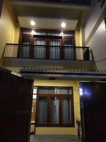 CHO THUÊ NHÀ 3 TẦNG MẶT TIỀN ĐƯỜNG LÊ TẤN TOÁN GẦN PHẠM VĂN ĐỒNG