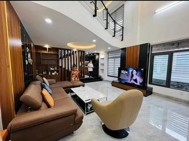 Bán nhà 2 mặt tiền 3 tầng Hoà Cường Bắc - Hải Châu - Đà Nẵng