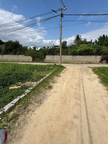 Bán lô góc hẻm Phú Nông - Vĩnh Ngọc - P.Tây Nha Trang - Mặt Tiền 7M 

Diện tích: 108,5m2 full thổ 
- Khu dân cư yên tĩnh, cách mặt đường Phú Nông chỉ 90m, cách trung tâm Nha Trang 3,5km
Giá bán: 3tỷ4 ( thương lượng )