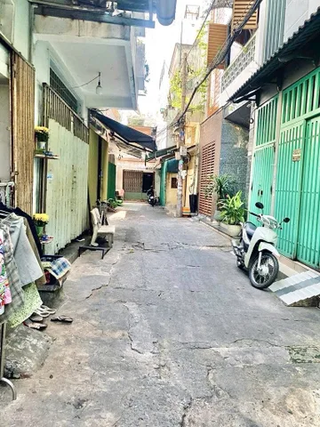 🏠 Hẻm xe hơi – Nhà 2 lầu, 60m², vị trí đẹp Phú Thuận