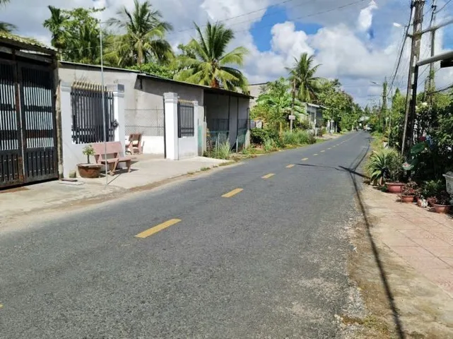 Bán gấp lô đất MT đường nhựa 233m2, SHR Thái Mỹ