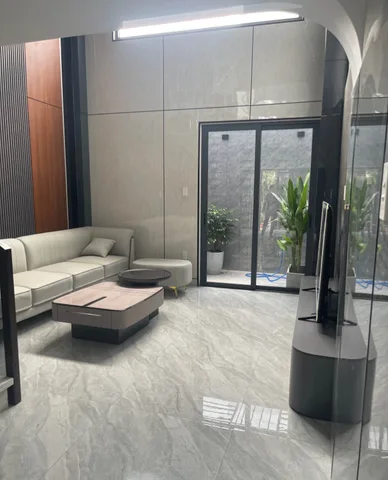 Bán nhà mặt tiền đường khu vực Thạnh Lộc Q12, 5 tầng, 4x16. Giá 7.2 tỷ còn bớt