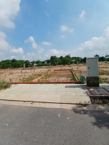 Lô góc đường lý thị chừng củ chi cách tỉnh lộ 15 450m - DT 6x16 full thổ cư, xây dựng hoàn công tự do, sổ cầm tay, giá chỉ từ 1tỉ 9