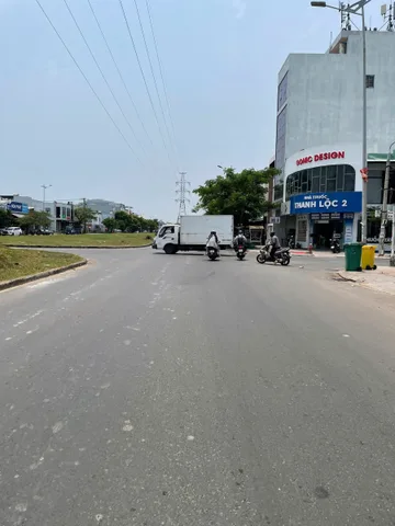 Mặt tiền lớn 29/3 – cực kỳ phù hợp mở showroom, nhà hàng, văn phòng – quỹ đất lớn