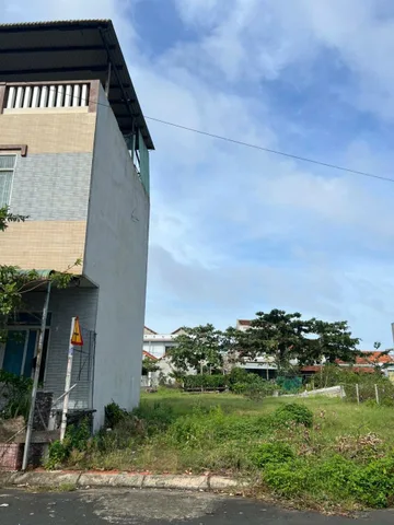 Bán Lô Đất Khu LK đường 12,5m 5x16 Phường Phú Đông, Tp. Tuy Hòa. Giá 2,2 tỷ.